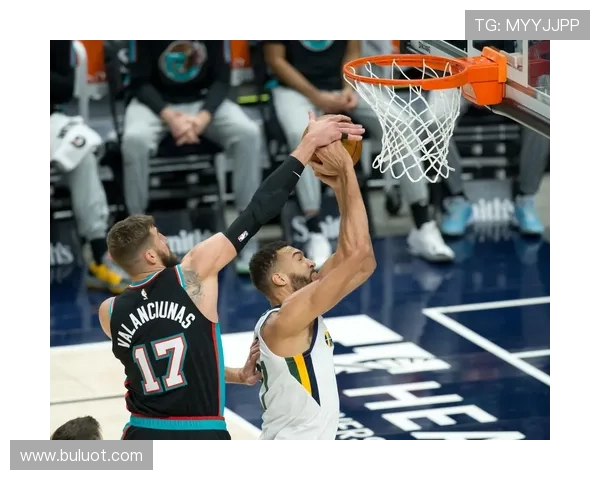 库明加25分10篮板莫兰特23分9助攻勇士主场大胜灰熊展现强劲实力