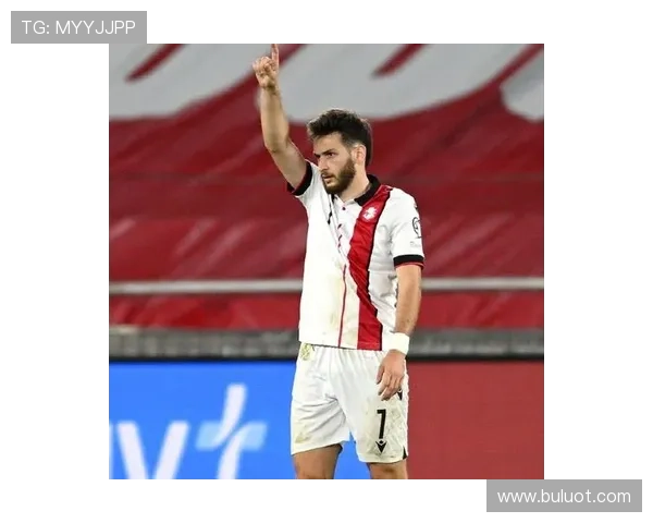 克瓦拉茨赫利亚头球助攻拉莫斯后点再建功助巴黎力克劲敌稳居法甲榜首 克瓦拉茨赫利亚头球助攻拉莫斯后点再建功助巴黎力克劲敌稳居法甲榜首