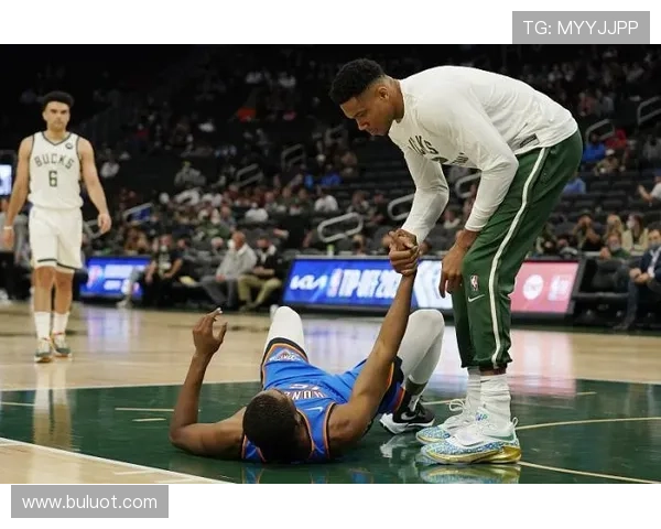 东契奇称赞字母哥争抢球权展现尊重裁判初始态度引发热议